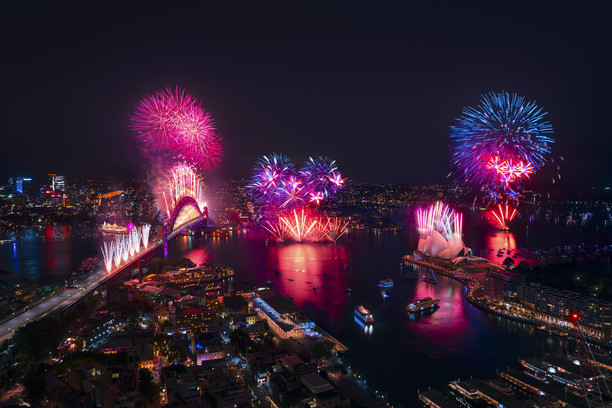 new years eve fireworks in sydney harbour