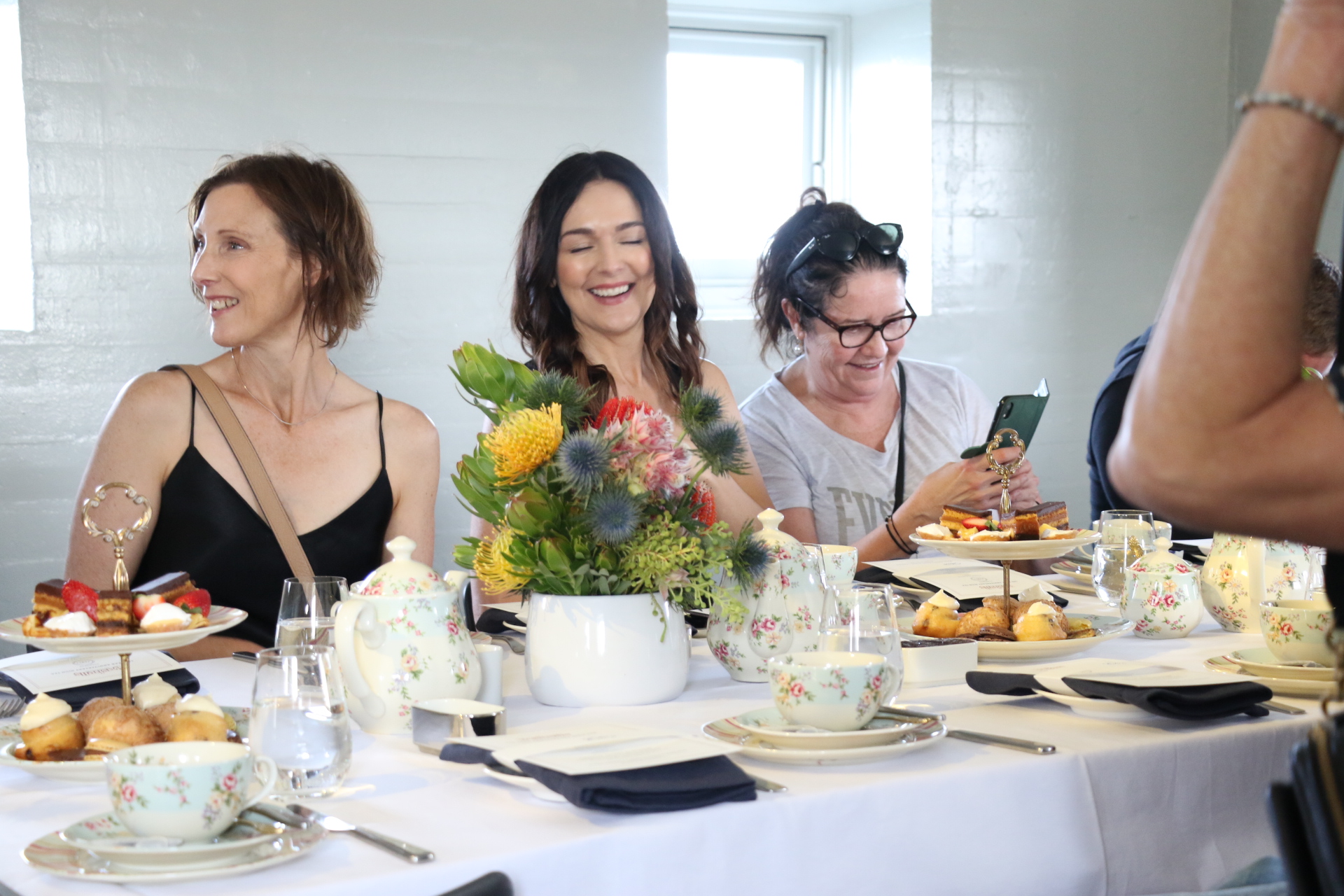 ladies enjoying seated breakfast