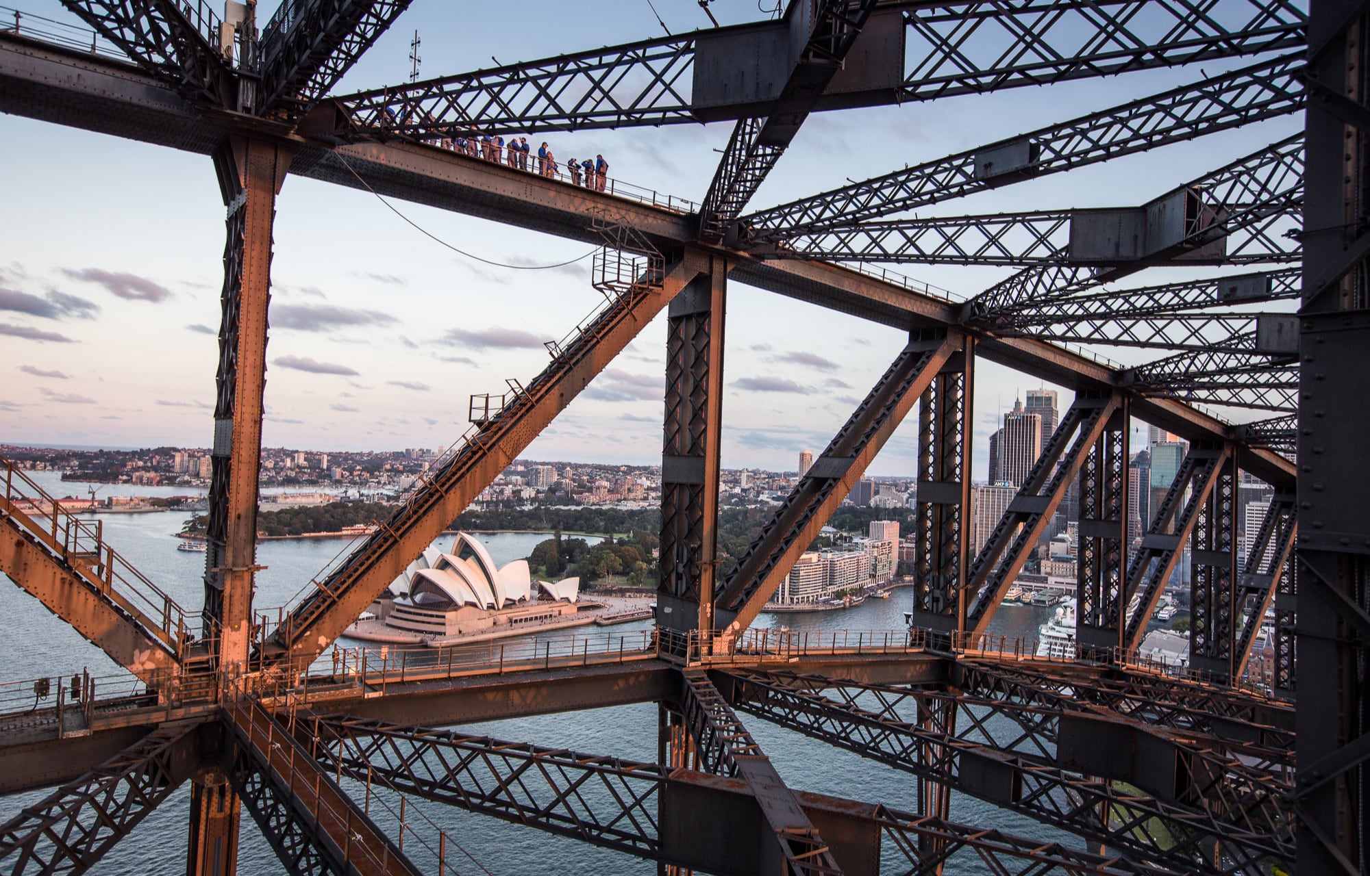 explore-the-sydney-harbour-bridge-bridgeclimb-sydney